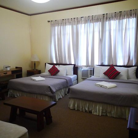Mountain Lodge And Restaurant Baguio City ภายนอก รูปภาพ