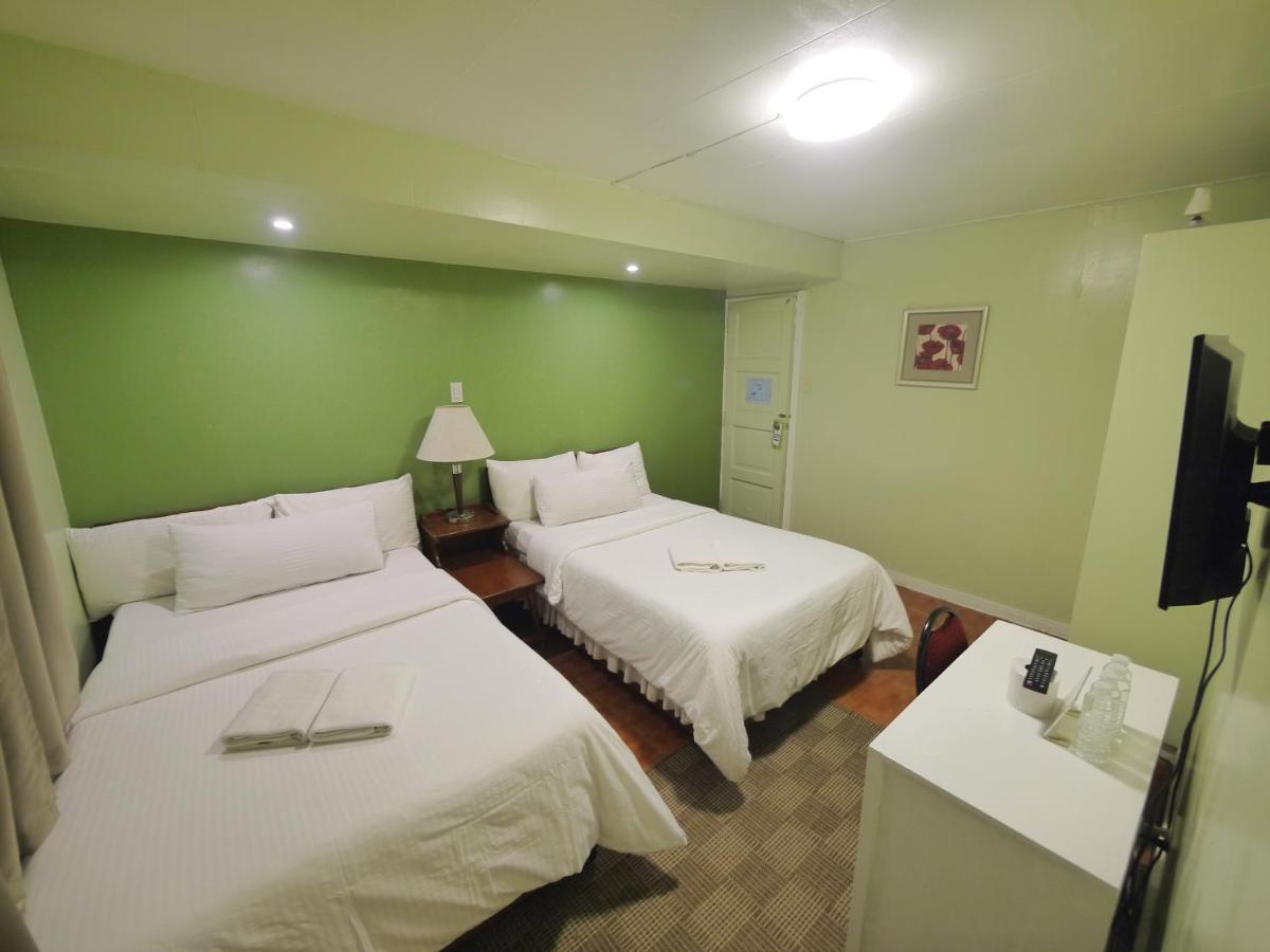 Mountain Lodge And Restaurant Baguio City ภายนอก รูปภาพ