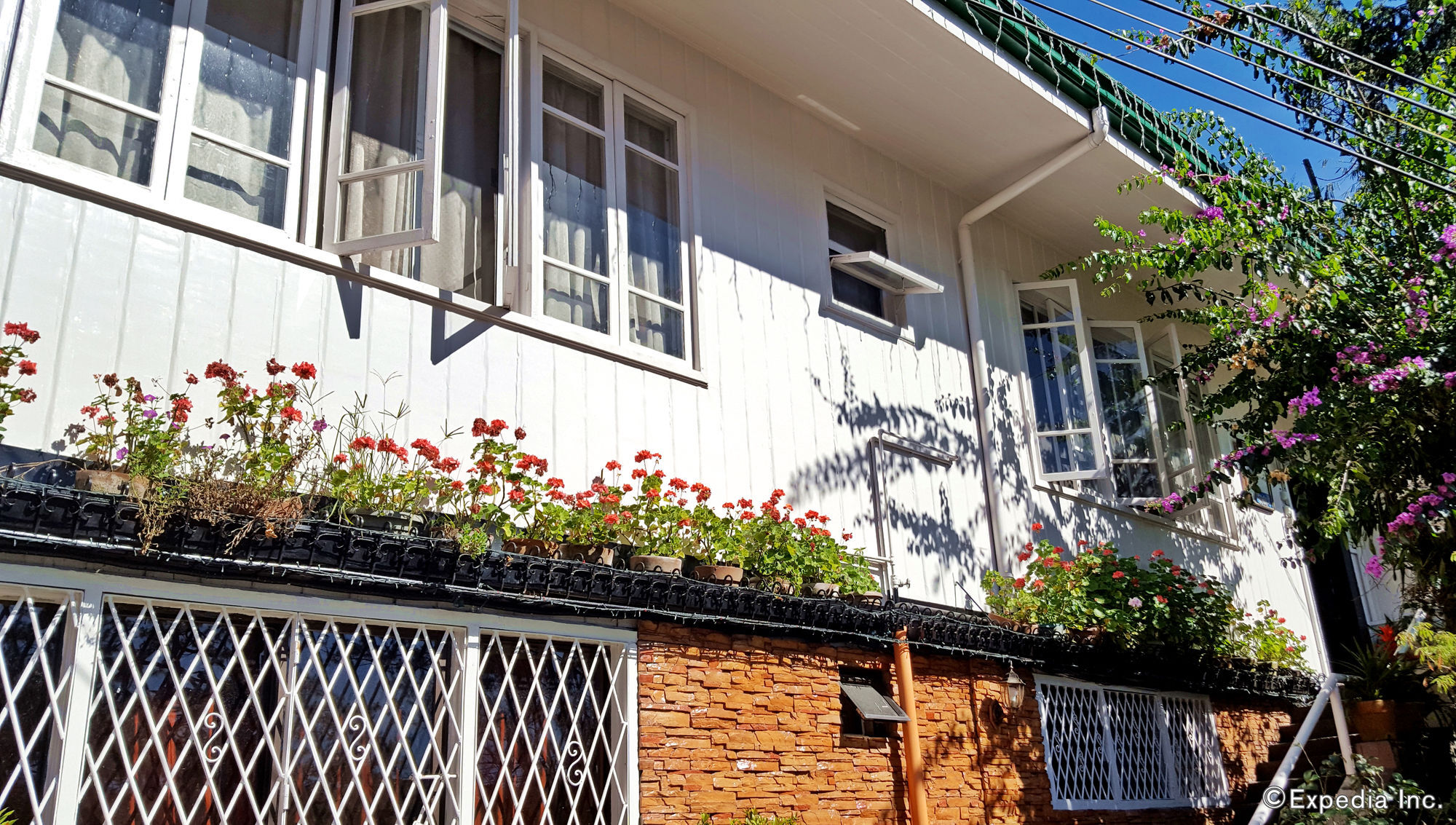 Mountain Lodge And Restaurant Baguio City ภายนอก รูปภาพ
